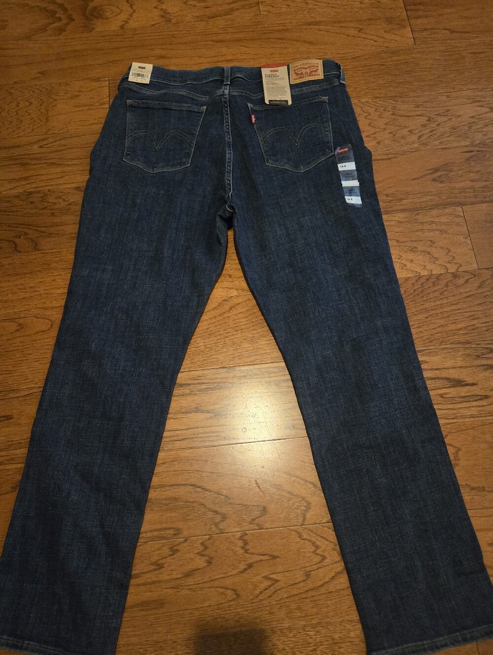 Levi's Women's Classic Straight Leg Jeans Indigo Blue Denim Size 14S  28" inseam